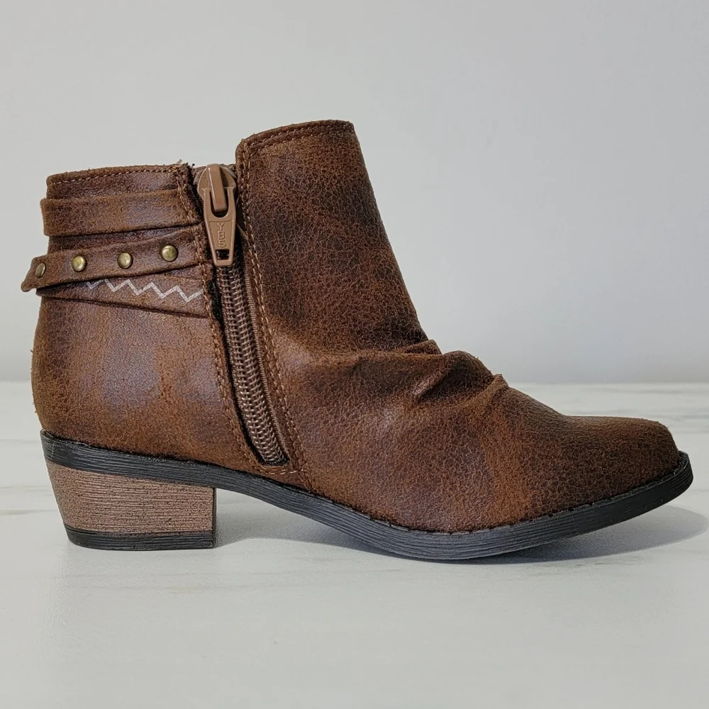 Kids Brown Cowgirl / Western Ankle Boots Toddler Size 11 - Never Worn